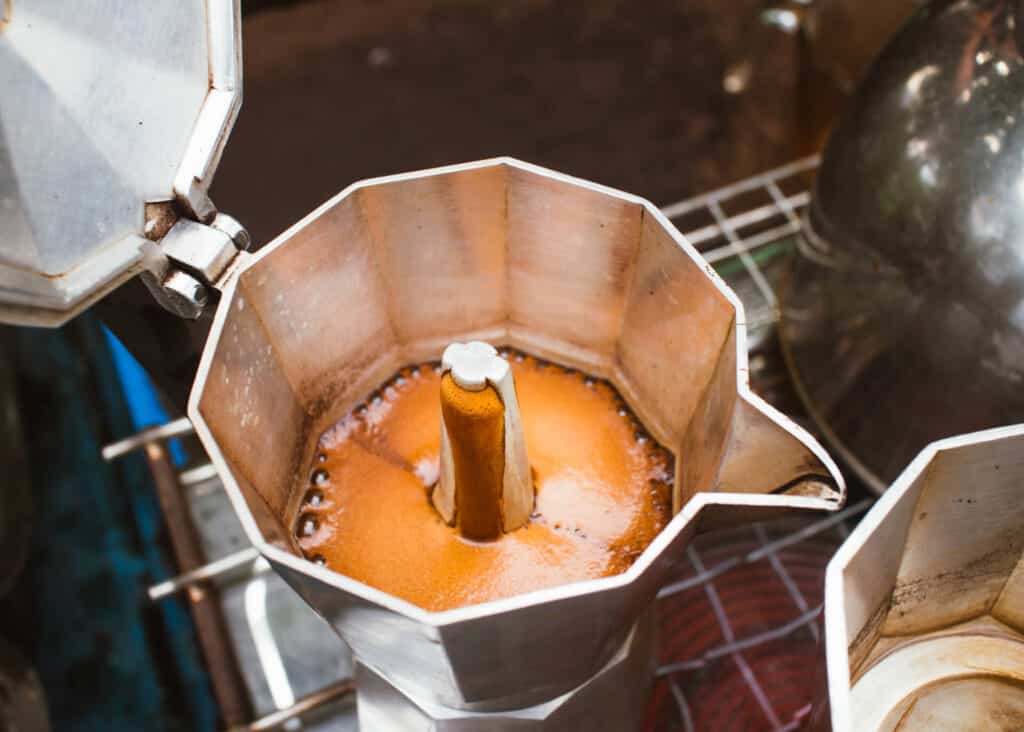 moka pot brewing espresso coffee