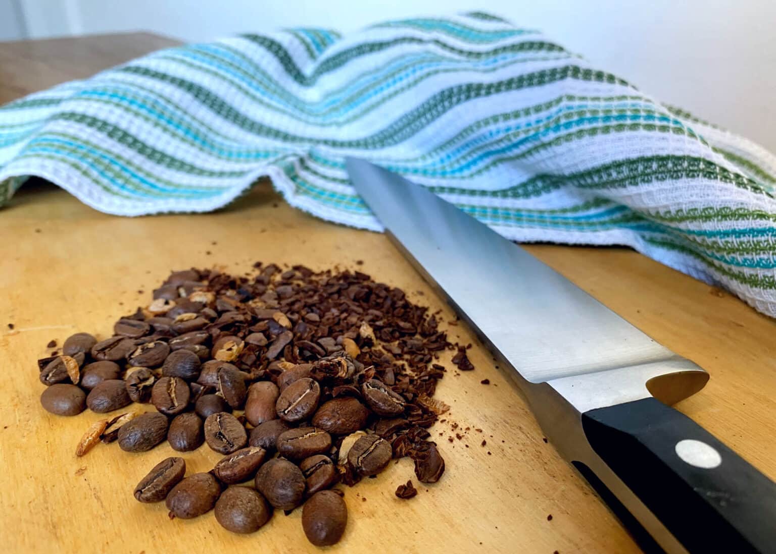 How to Grind Coffee Beans Without a Grinder • Crazy Coffee Bean