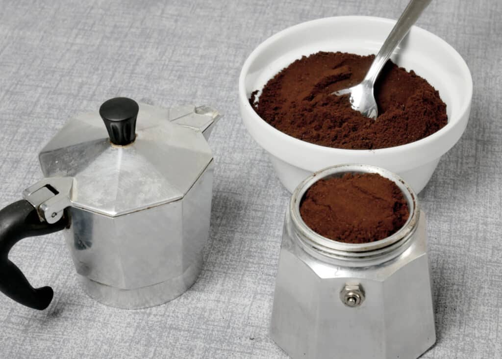 What's The Difference Between a Moka Pot and a Percolator? – Black
