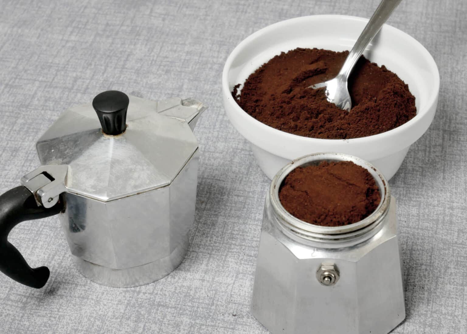 Moka Pot vs. Percolator Are They The Same? • Crazy Coffee Bean