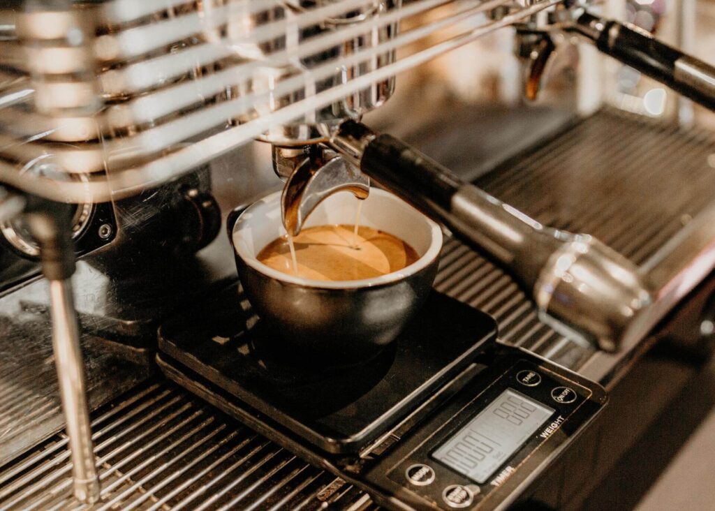 espresso machine brewing espresso