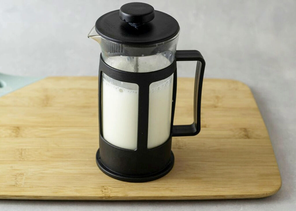 frothing milk with french press