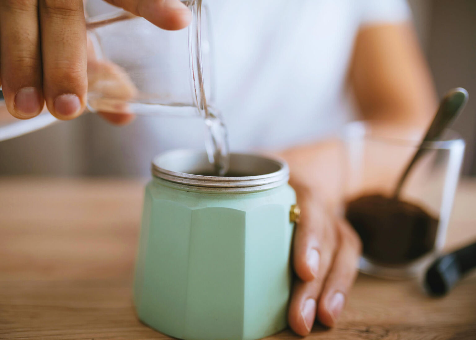 Moka Pot vs. Chemex Which One to Buy? • Crazy Coffee Bean