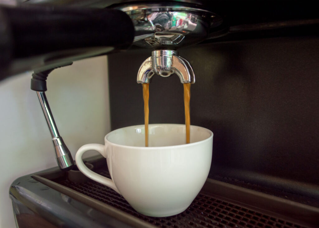 making espresso with home espresso machine