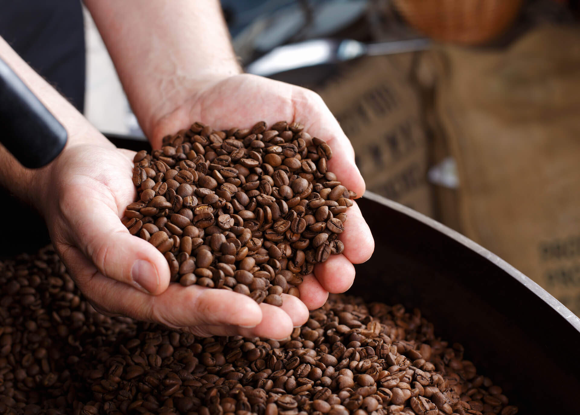 How Many Espresso Beans In a Shot Of Espresso • Crazy Coffee Bean