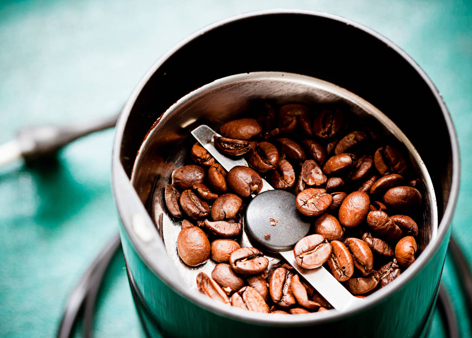 How Long to Grind Coffee Beans • Crazy Coffee Bean